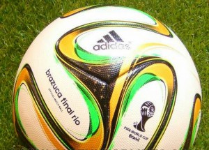 30.5.2014_Η Adidas παρουσίασε τη brazuca Final Rio