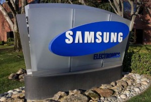 22.10.2014_Samsung  δωρεά 3.000 smartphones για τη «μάχη» κατά του Έμπολα