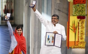 10.12.2014_Βραβεύτηκαν και επισήμως με το Νόμπελ Ειρήνης η Μαλάλα και Ινδός ακτιβιστής