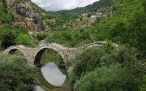 16.1.2015_Μνημεία, χαρακτηρίστηκαν έξι πέτρινα γεφύρια της Ηπείρου