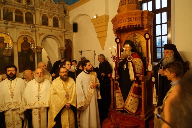 21.4.2015_Με βυζαντινή μεγαλοπρέπεια εορτάστηκε η Παναγία Χρυσαφίτισσα στη Μονεμβασία_2