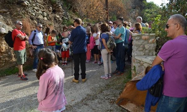 21.10.2015_Το 4ο Δημοτικό Σχολείο Σπάρτης στο φαράγγι του Λάρνακα μέσω του ΚΠΕ Μολάων_1