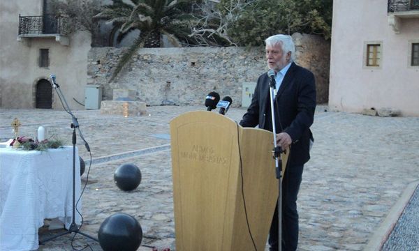 22.12.2015_Εγκαινιάστηκε η Πλατεία της Χρυσαφίτισσας στο Κάστρο Μονεμβασίας_Τατούλης