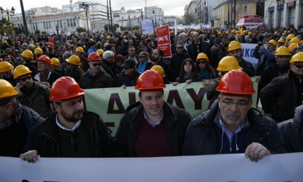 22.1.2016_Μεγαλειώδης η χθεσινή πορεία των επιστημονικών φορέων ενάντια στο ασφαλιστικό_2