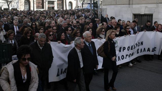 22.1.2016_Μεγαλειώδης η χθεσινή πορεία των επιστημονικών φορέων ενάντια στο ασφαλιστικό_3