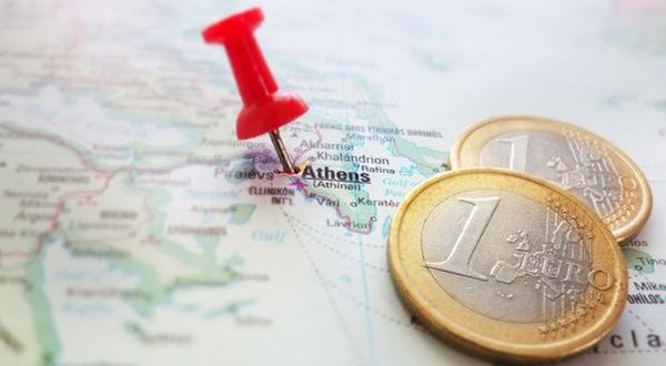 Eurostat: 9 στους 10 Έλληνες δυσκολεύονται να βγάλουν τον μήνα
