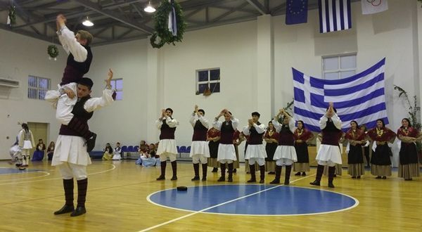 31.3.2016_Με επιτυχία η εορταστική εκδήλωση του Μουσικοχορευτικού Ομίλου Μολάων Οι Μύλοι_2