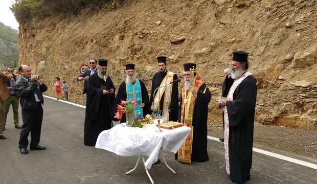 23.5.2016_Παραδόθηκε στην κυκλοφορία η νέα περιφερεακή οδός Σπηλαίου Καστανιάς_1