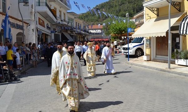 27.7.2016_Με μεγαλοπρέπεια εορτάστησε η Πανήγυρις της Αγίας Παρασκευής πολιούχου Μολάων_11