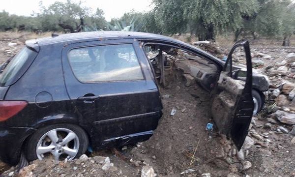 7.9.2016_Μεγάλα προβλήματα προκάλεσε η χθεσινή νεροποντή στους Μολάους_1