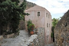 «Rodi House» στο Κάστρο Μονεμβασίας