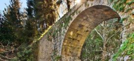 Το εμβληματικό γεφύρι του Ξηροκαμπίου στο στόχαστρο του Νεοκλή Κρητικού