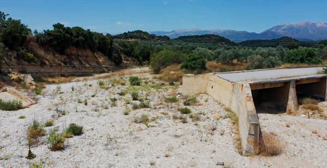 Ο Δήμος Ευρώτα απαντά σε δημοσίευμα για την κατεστραμμένη γέφυρα στο Βρονταμά