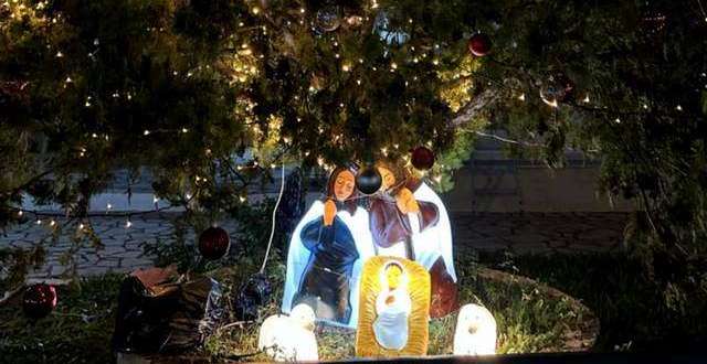Ο Άγιος Γεώργιος Βοιών στολίστηκε και υποδέχεται τα Χριστούγεννα