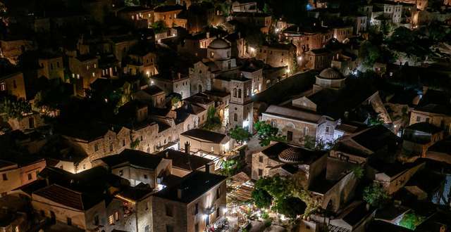 Η νυχτερινή Μονεμβασιά μέσα από ένα ξεχωριστό βίντεο